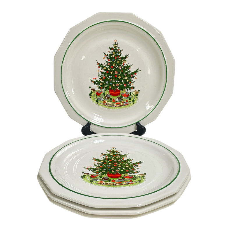 (4) Pfaltzgraff Christmas Heritage Holiday Tree 10 3/4" Dinner Plates