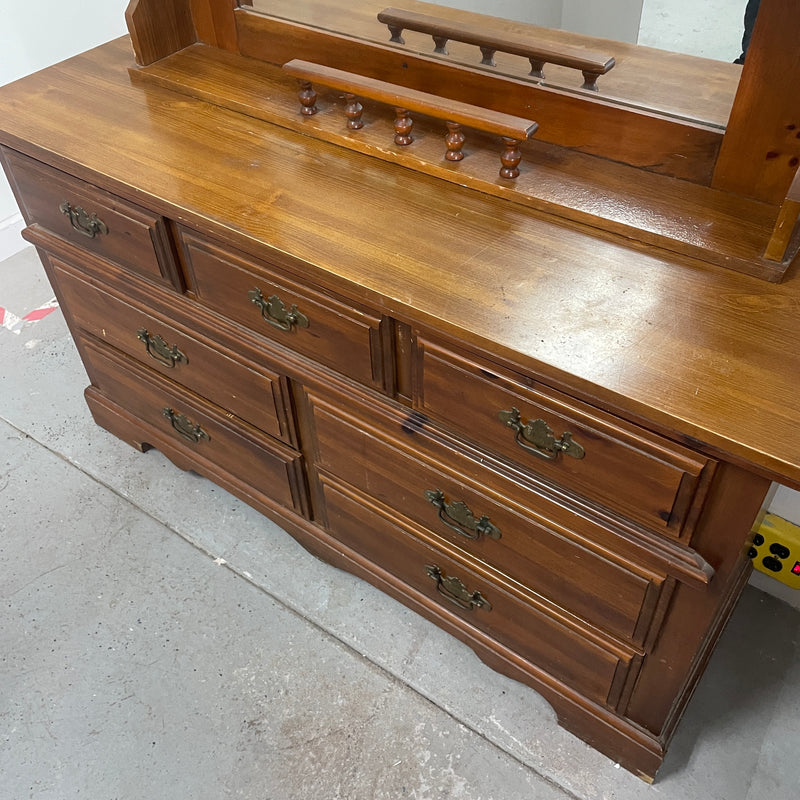 7 Drawer Replicated Oak Wood Long Dresser & Mirror