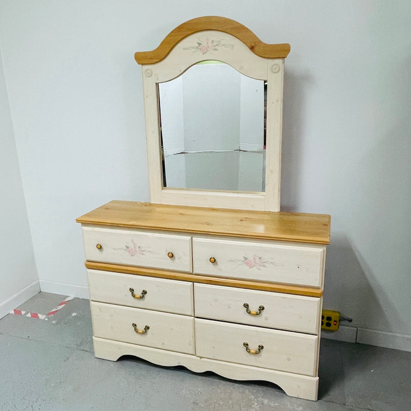 Standard Furniture Princess Collection Cream Long 6 Drawer Dresser w/ Mirror