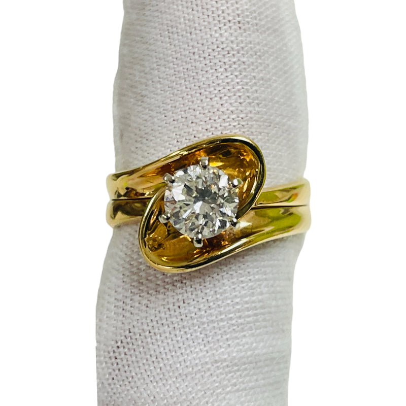 18k Yellow Gold H Color VS1 Clarity 0.86ct Ribbon Swirl Round Diamond Ring